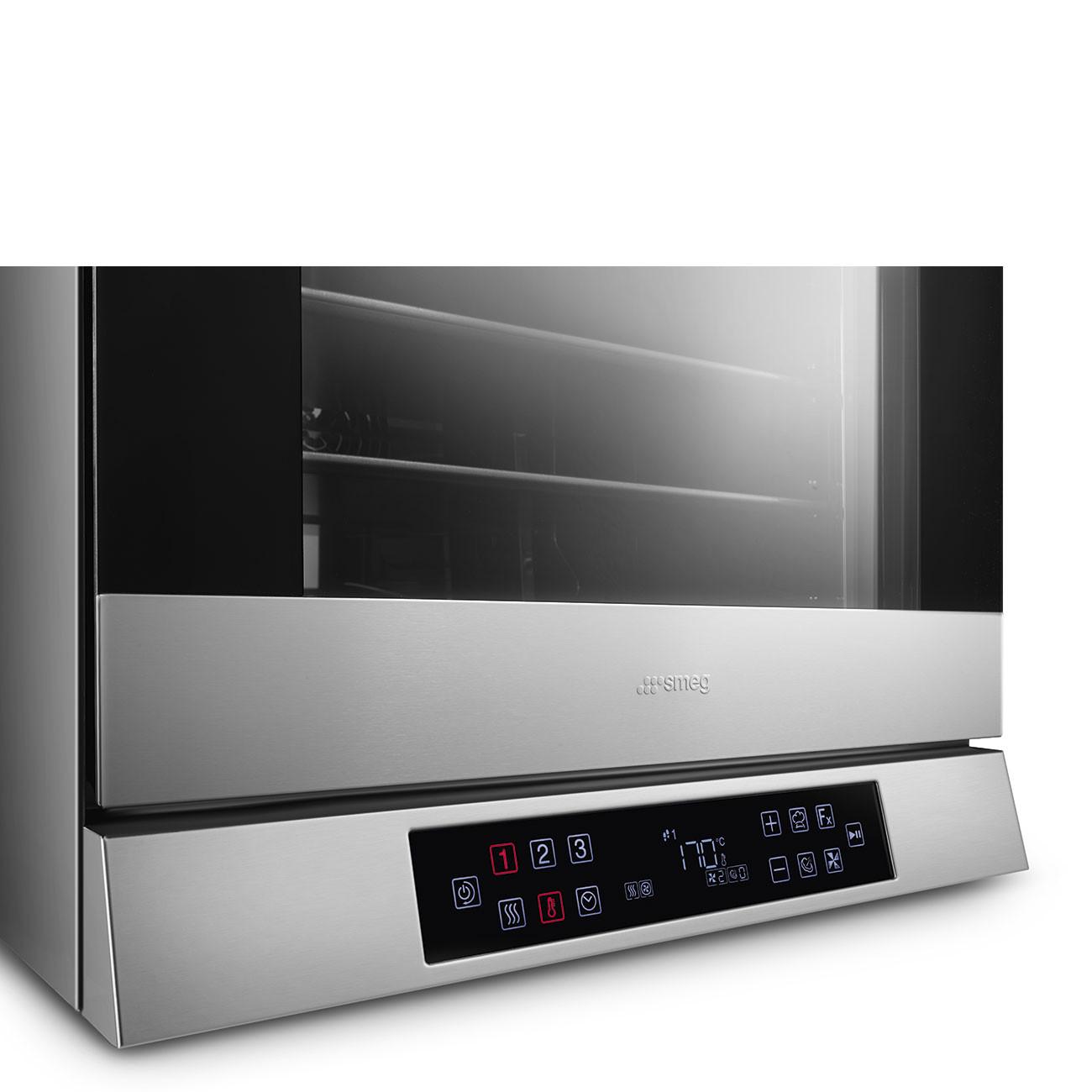 Smeg ALFA43XE1HDSUK Commercial Convection Bake Off Oven 3kW.