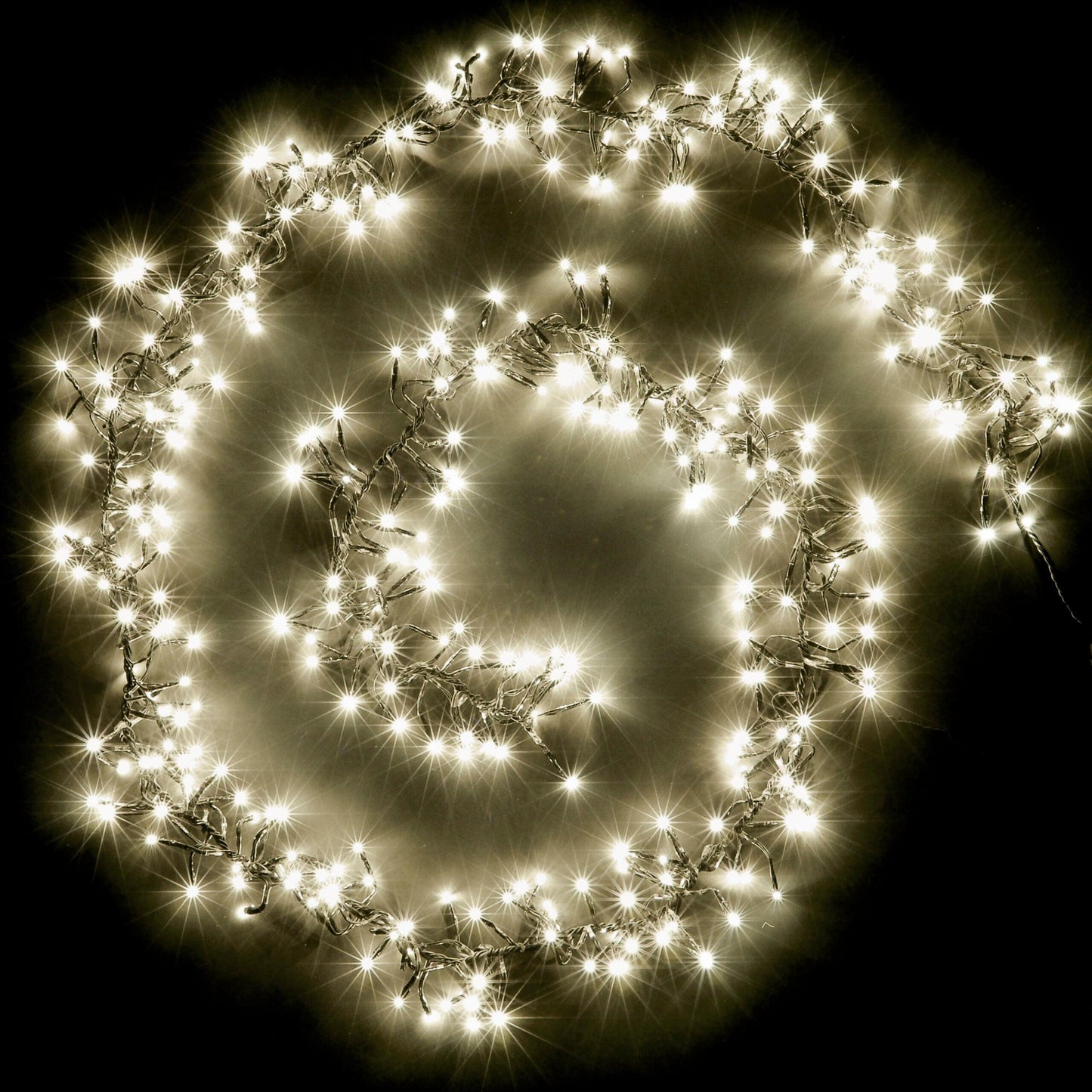 Snowtime Indoor & Outdoor 480 Led Warm White Cluster Christmas Lights With Timer.
