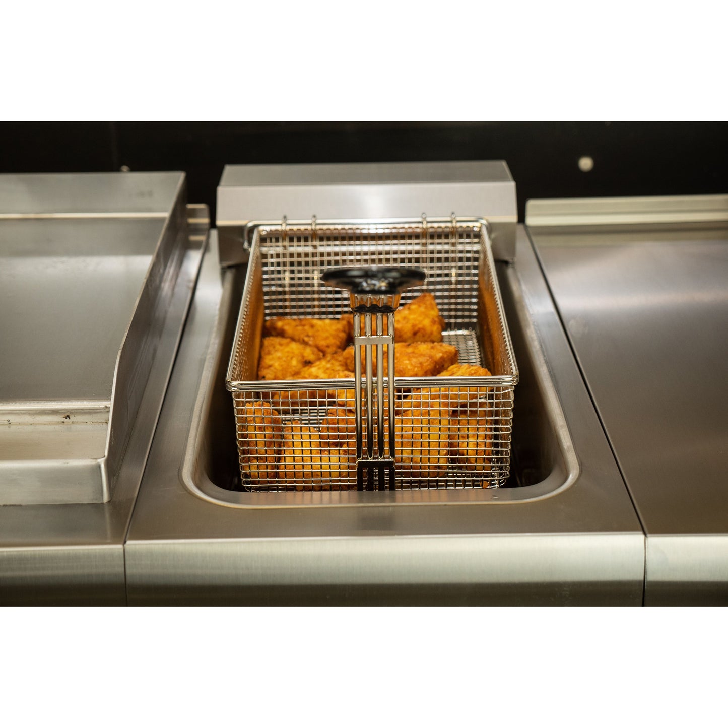 at Silverlink 600 J6 Single Tank Single Basket Electric Fryer 9 Litres
