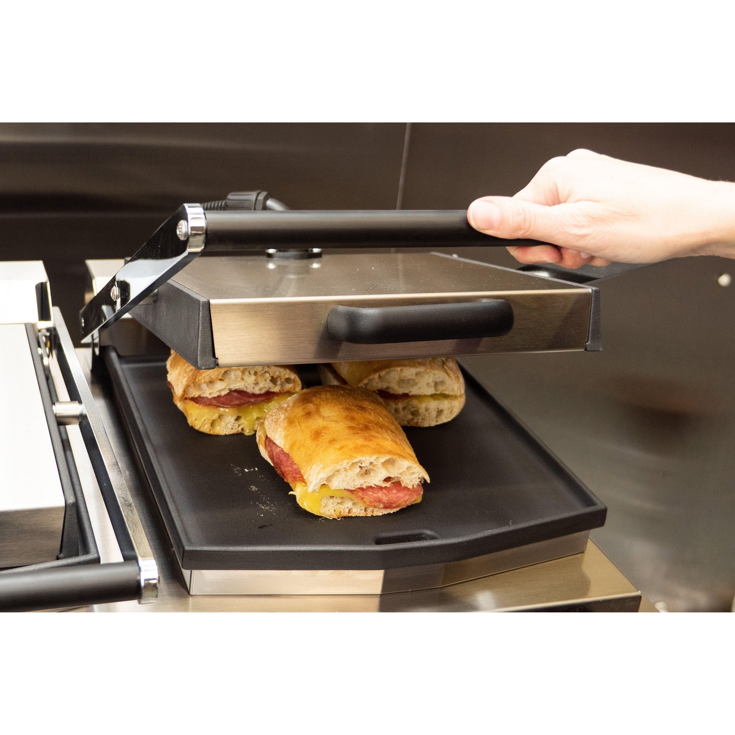 Lincat Lynx 400 LRG2 Countertop Double Contact Grill Ribbed & Smooth Plates 4.5kw.