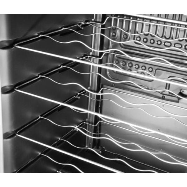 The Polar C-Series 28 Bottle CC066 Table Top Wine Fridge 74 Litres stores up to 28 Bordeaux-style wine bottles, the Polar offers a generous internal capacity whilst also reducing your running costs.