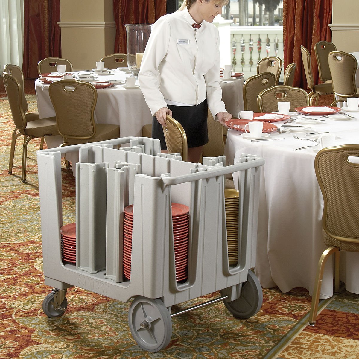 Cambro ADCS480 Adjustable Dish Cart 240 Plate Capacity