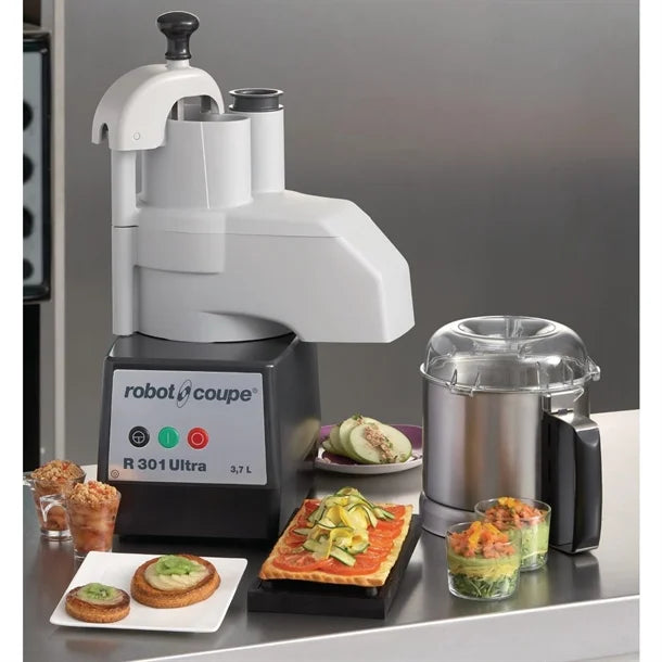 Robot Coupe R301 Ultra Combination Food Processor & 4 Disc Pack 3.5 Litres