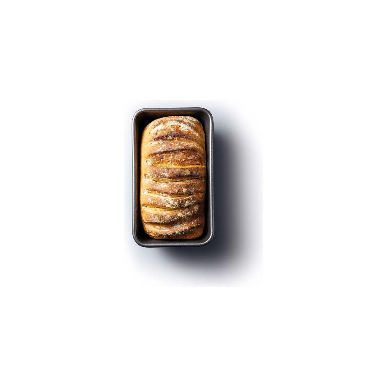 MasterClass Non-Stick 2lb Loaf Pan.