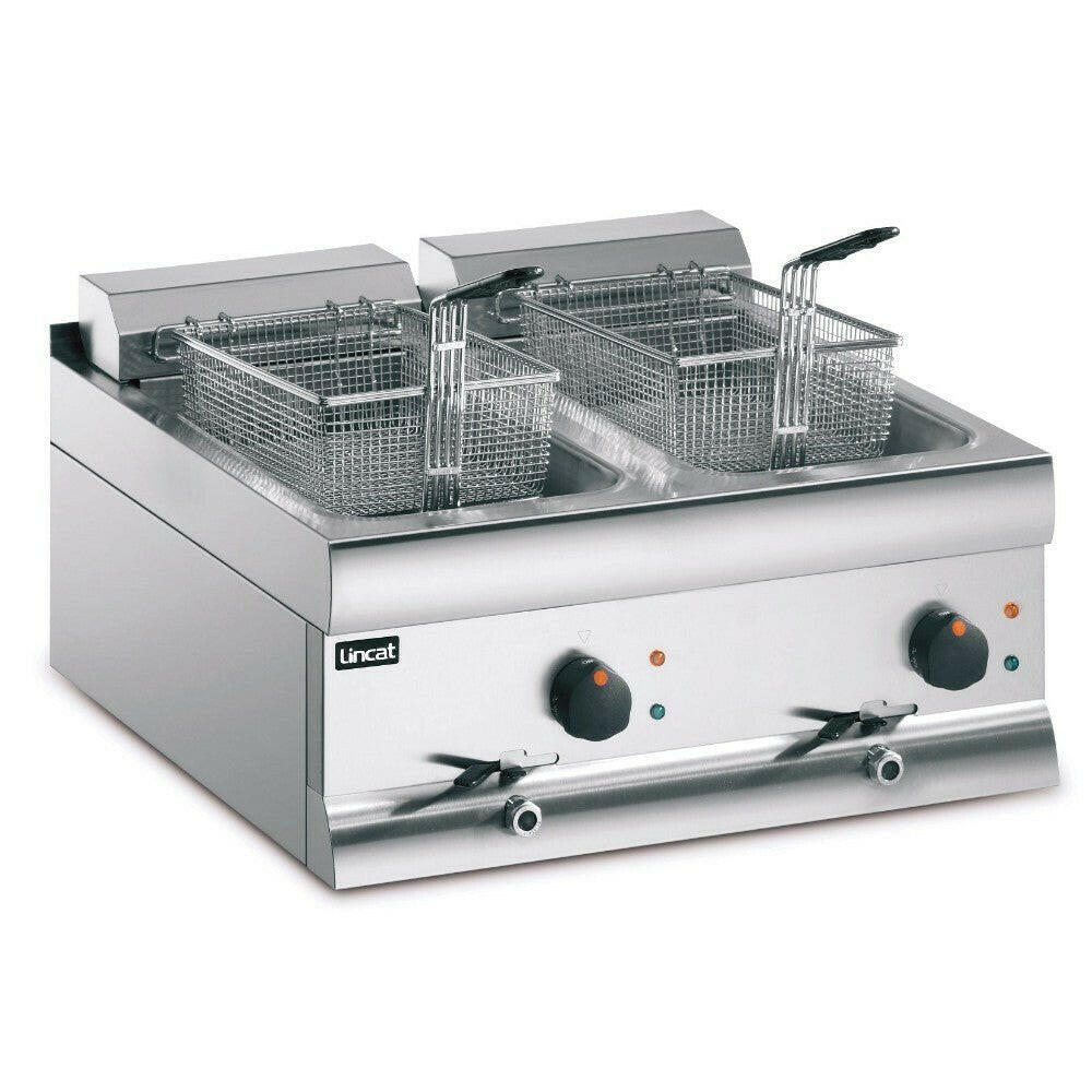Lincat Silverlink 600 DF618 Electric Twin Tank Twin Basket Fryer 18 Litres 9kw - Cater-Connect Ltd