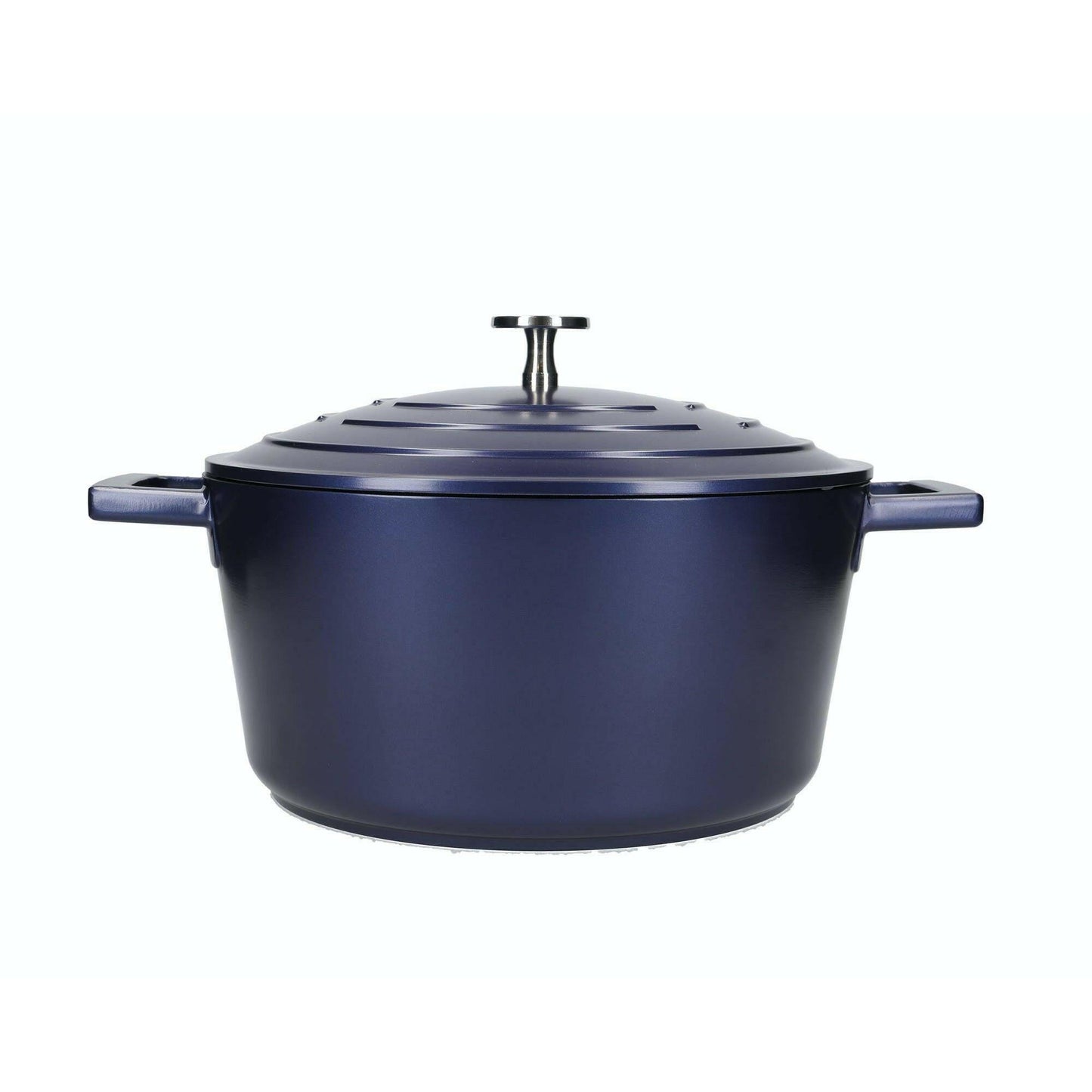 MasterClass Lightweight 4 Litre Casserole Dish With Lid Metallic Blue.