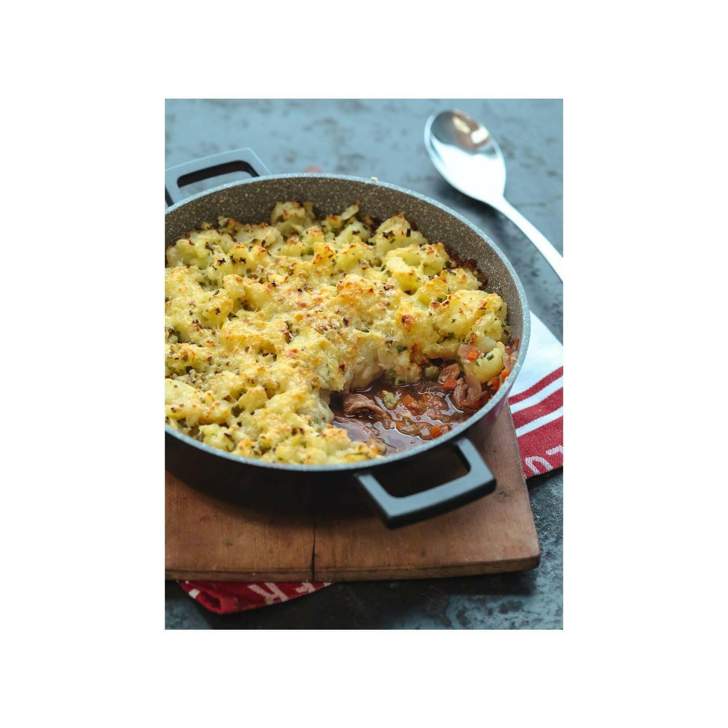 MasterClass Cast Aluminium Shallow Black Casserole Dish 4 Litre.