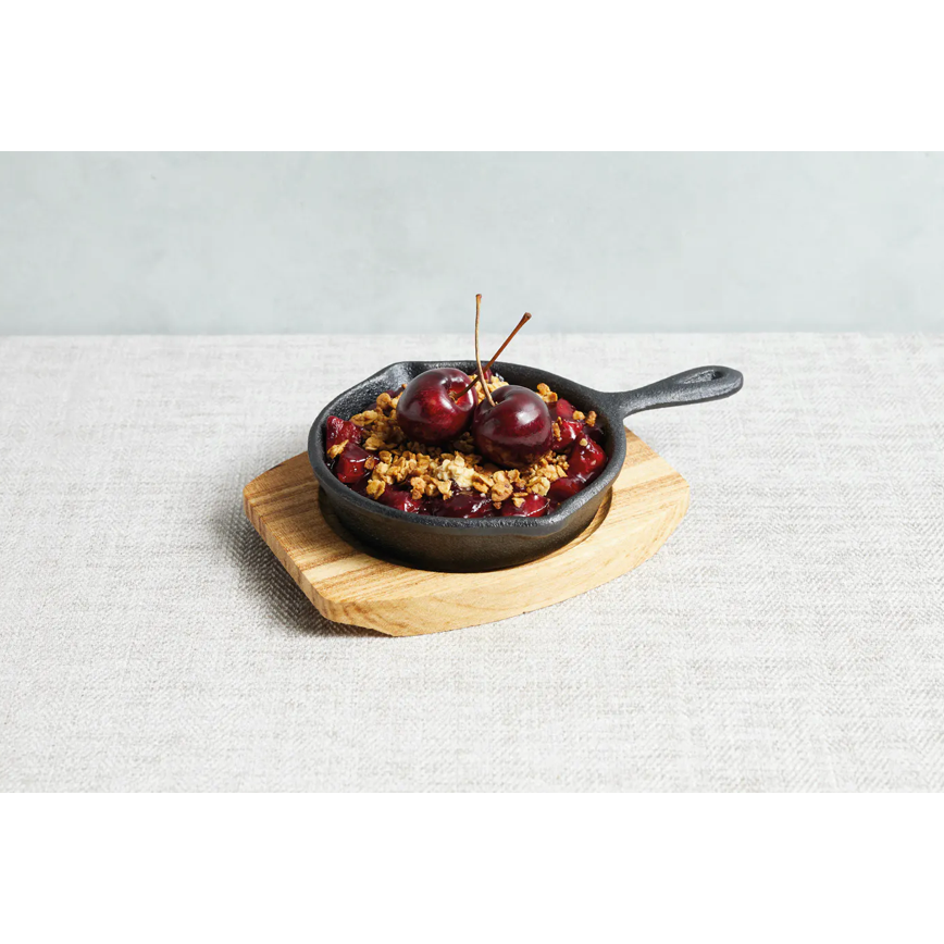 Artesà Cast Iron 11cm Mini Fry Pan with Board - Cater-Connect Ltd