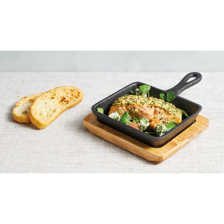 Artesà Cast Iron 12.5cm Mini Fry Pan with Board - Cater-Connect Ltd