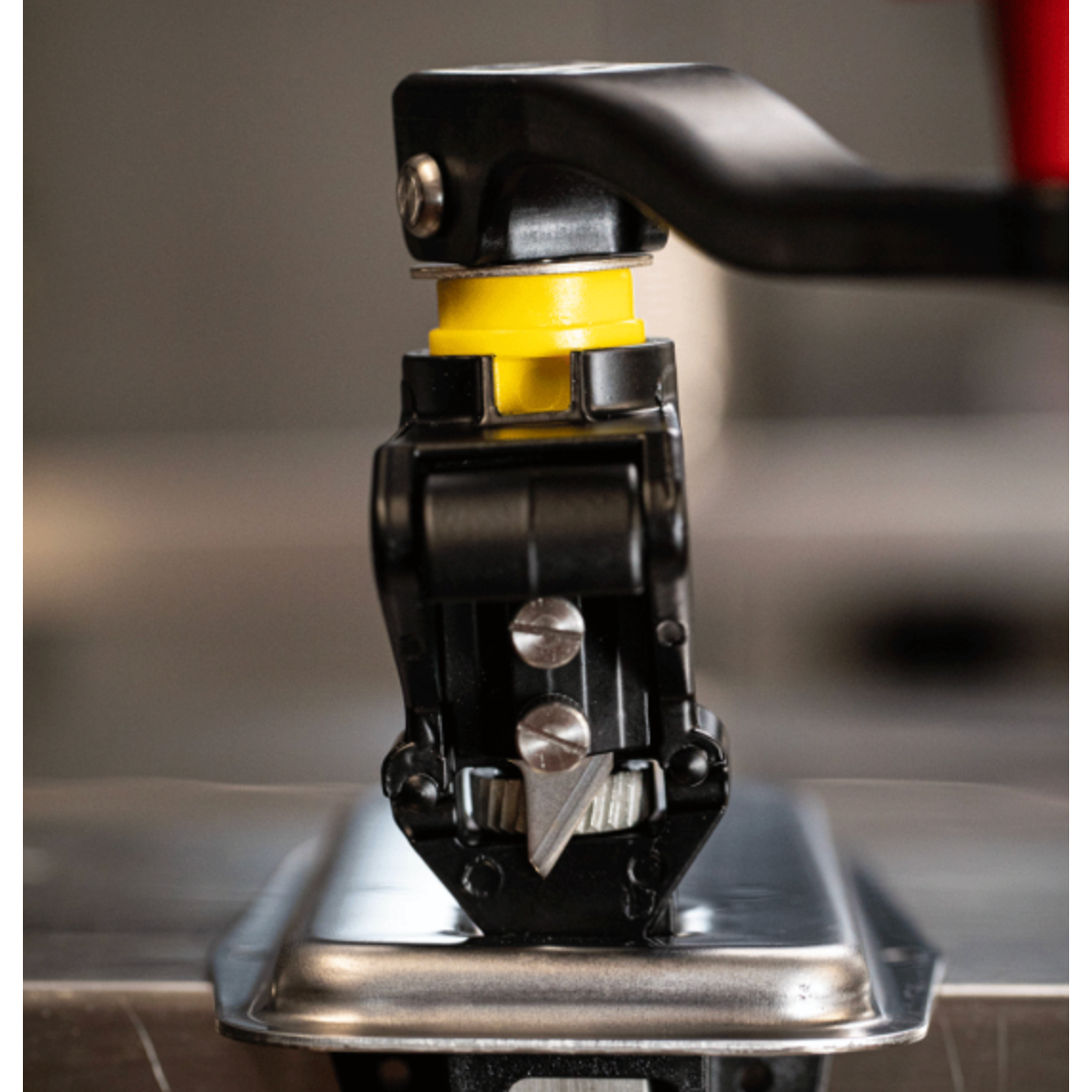 Bonzer EZ20 Can Opener 25"