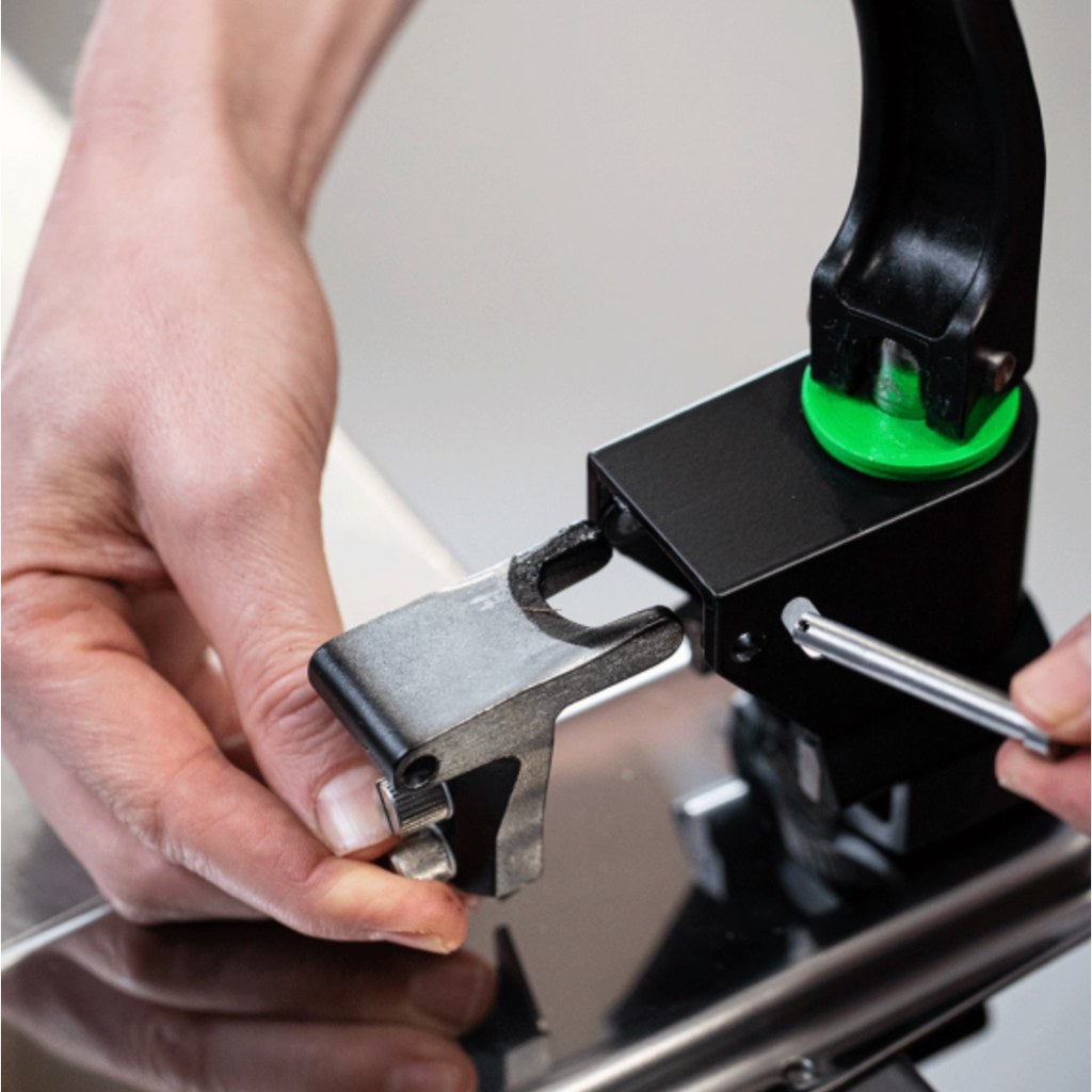 Bonzer EZ40 Commercial Can Opener 25