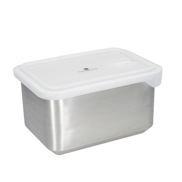 Cook, freeze, heat and eat with these revolutionary food containers from MasterClass. Made of robust, hygienic stainless steel, they do everything plastic containers do, and a whole lot more. They're freezer safe, oven safe… even microwave safe. Yes that's right, it's stainless steel and can be used in the microwave (up to 1000 kw) using proprietary technology, so it's easy to freeze and reheat leftovers, pre-prepped ingredients and prepared meals. 