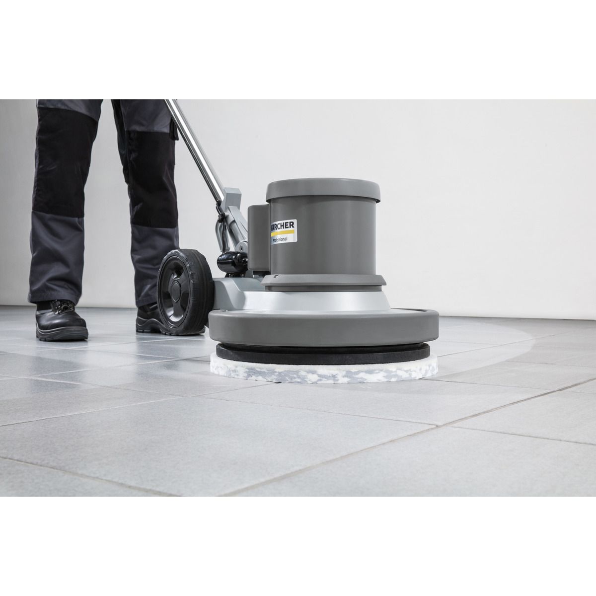 Karcher BDS 43/150 C Classic Single Disc Floor Polish & Scrubber 1500w.