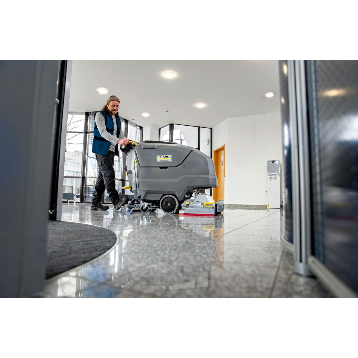 Karcher Walk Behind BR 85/100 W Classic Bp Pack 170Ah