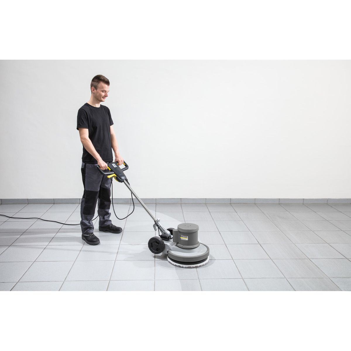 Karcher BDS 43/150 C Classic Single Disc Floor Polish & Scrubber 1500w.
